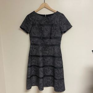 Ivy & Blu Scoop Neck Midi Dress Size 6